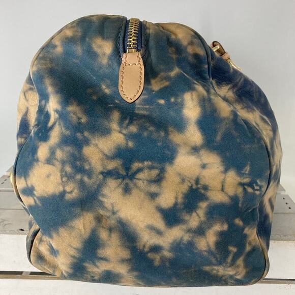 MICHAEL KORS, LARGE TAN, BLUE TIE DYE DUFFLE BAG (ASIS) - Picture 5 of 16